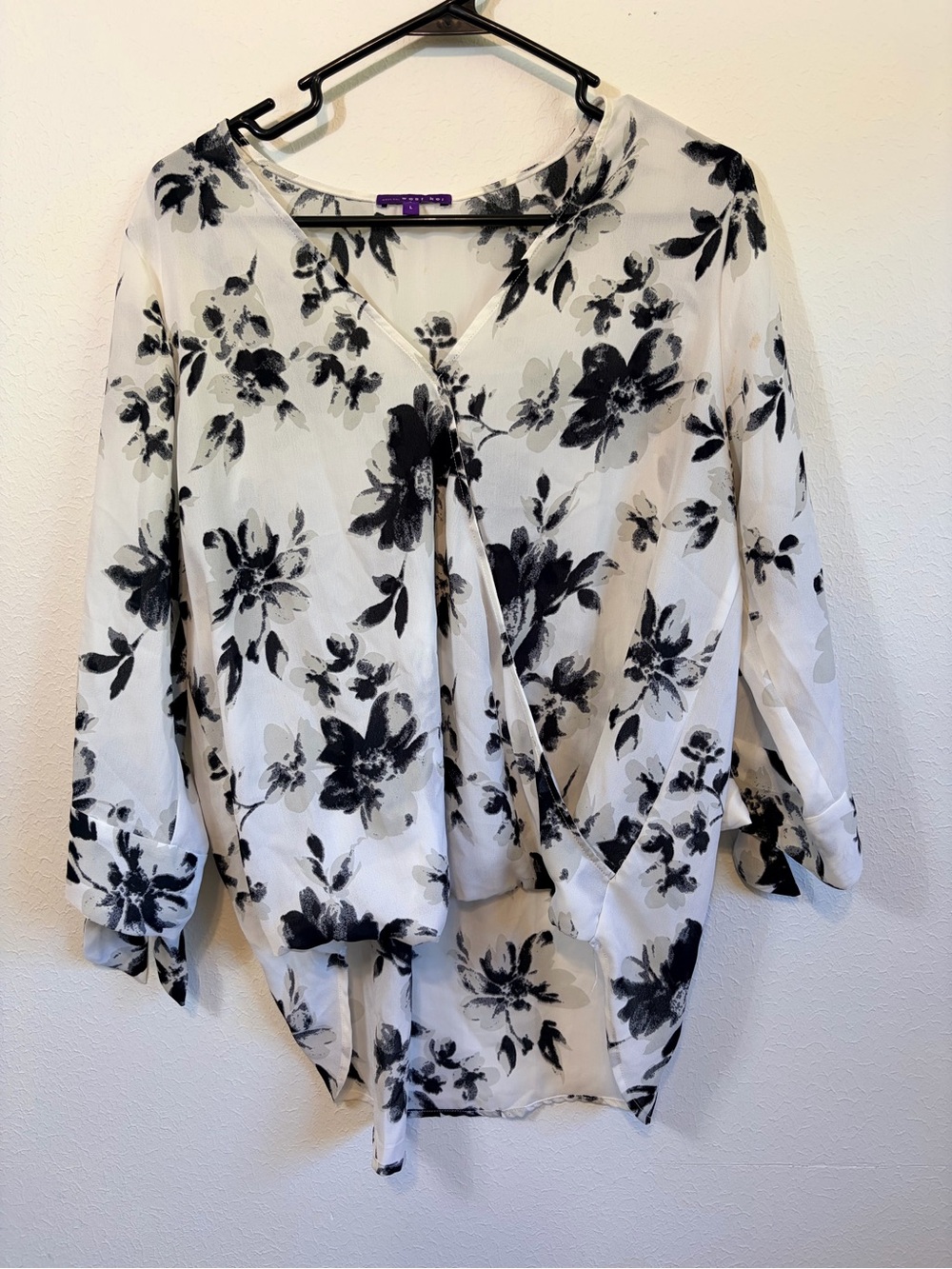 Black & White Floral Surplice Wrap Blouse Tie Sleeve Size Large